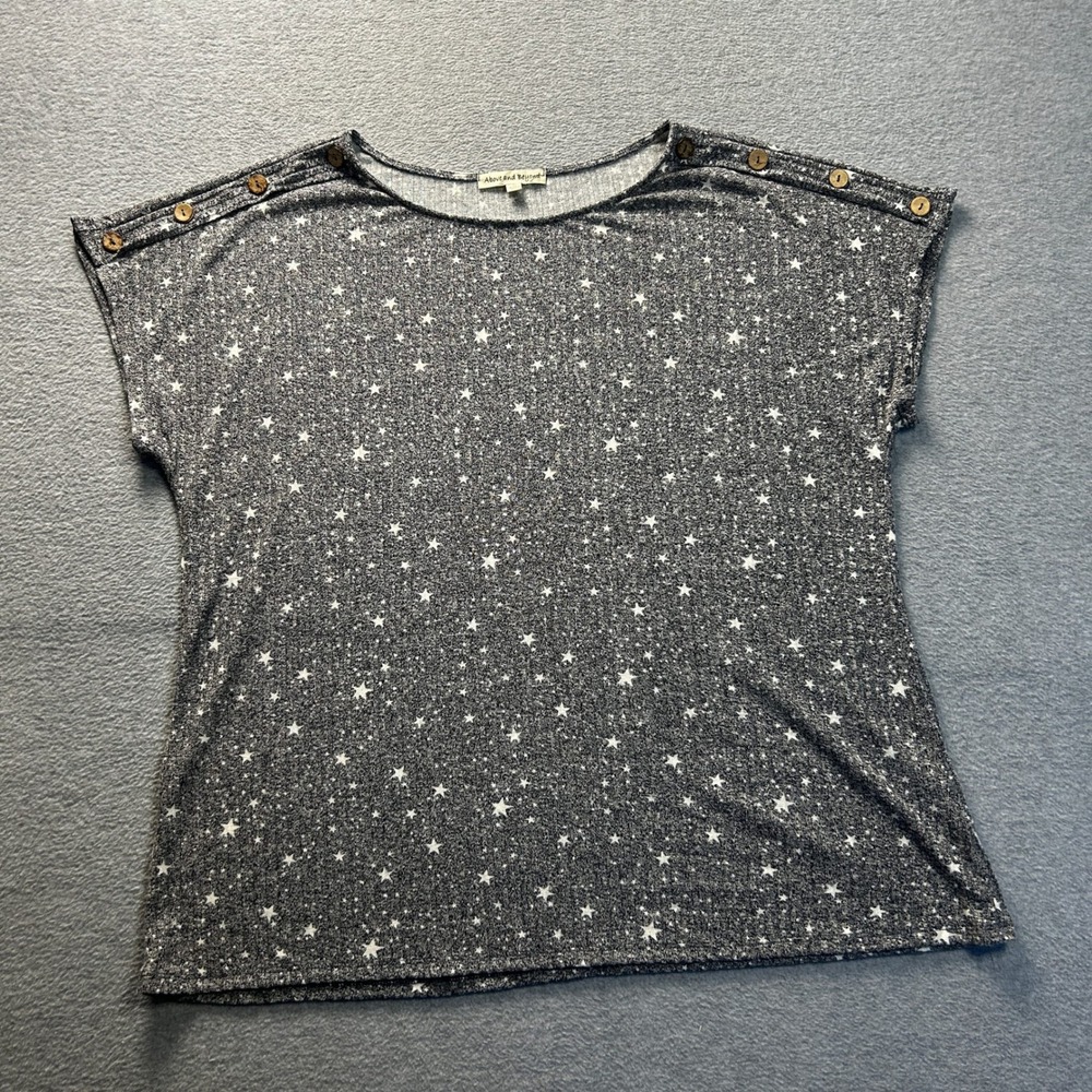 Above and Beyond Button Shoulder Knit Top Womens 3X Gray Star Print Plus Casual